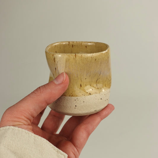 RIVAGE, yellow handleless cup