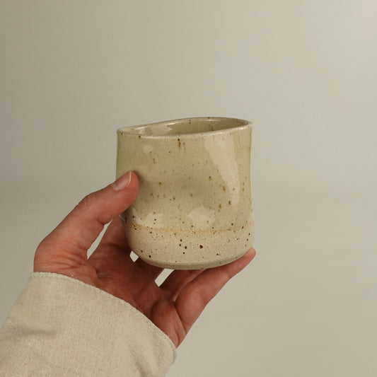 RIVAGE, yellow handleless cup