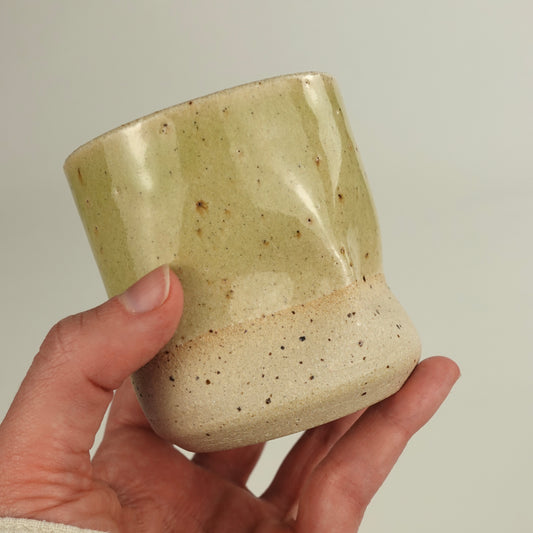 RIVAGE, yellow handleless cup