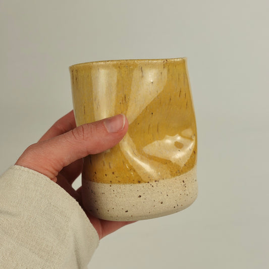 RIVAGE, yellow handleless cup