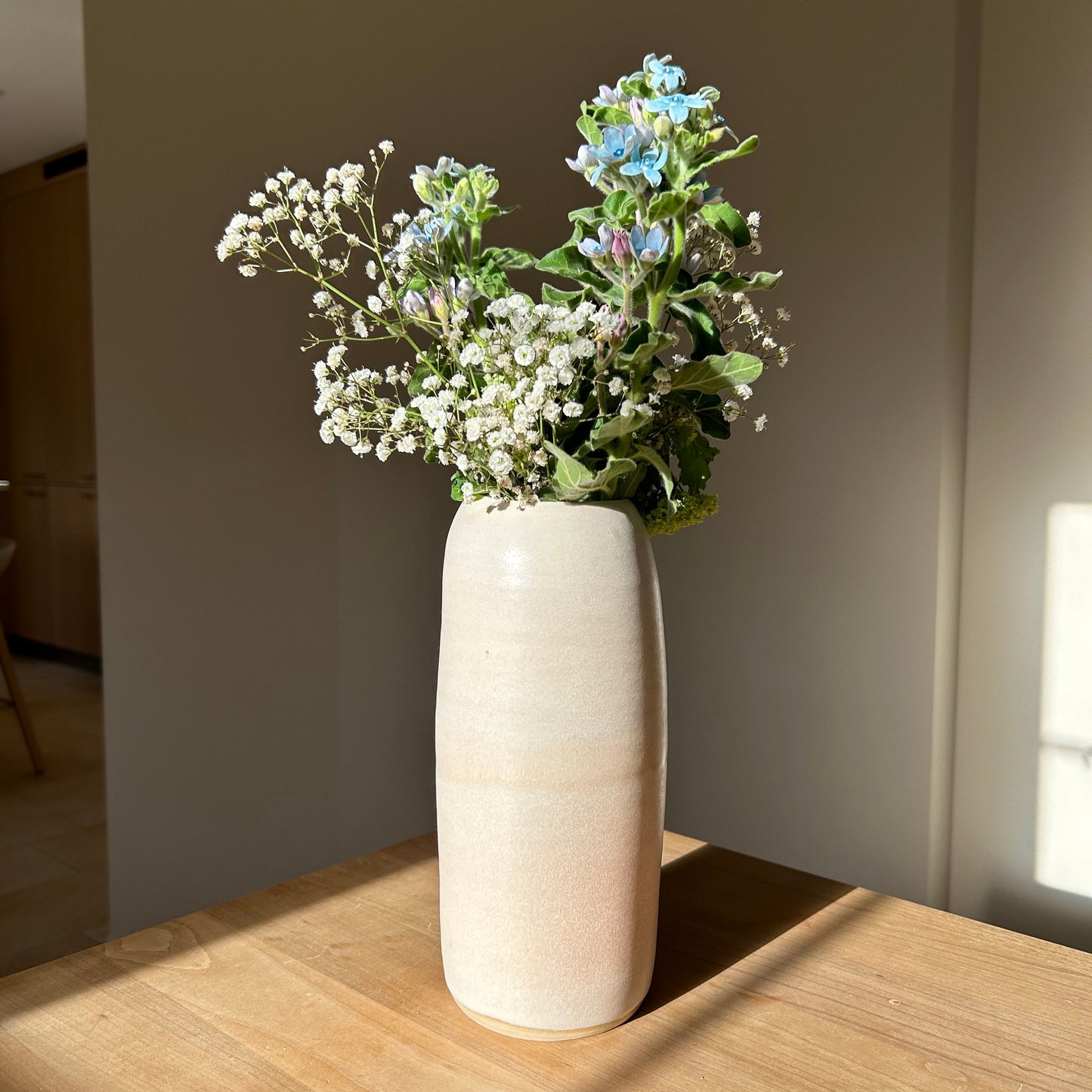 ELOAH, vase