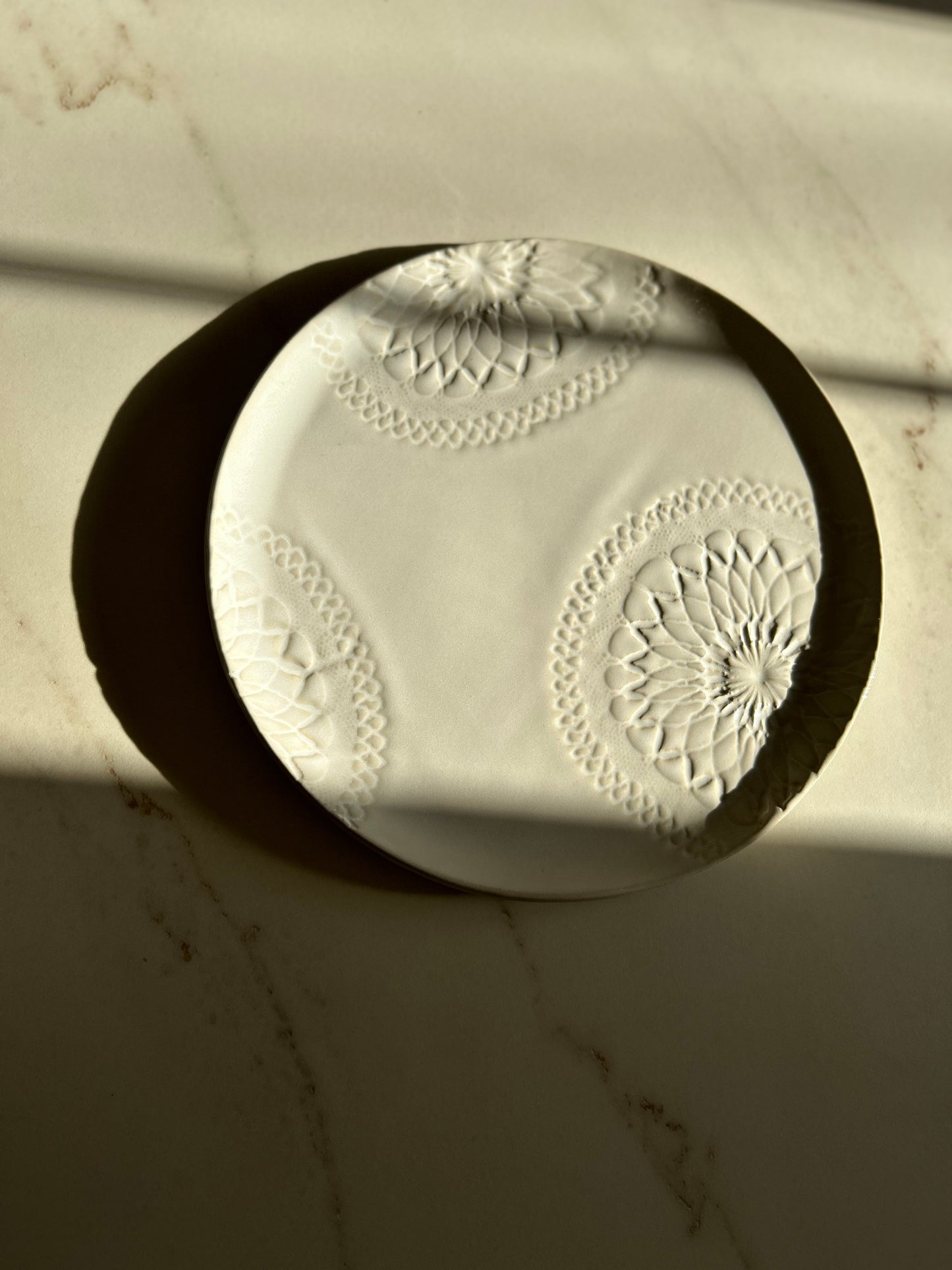 DENTELLE, plat de présentation 32cm