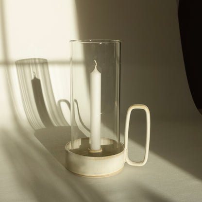 Bougeoir blanc avec verre soufflé