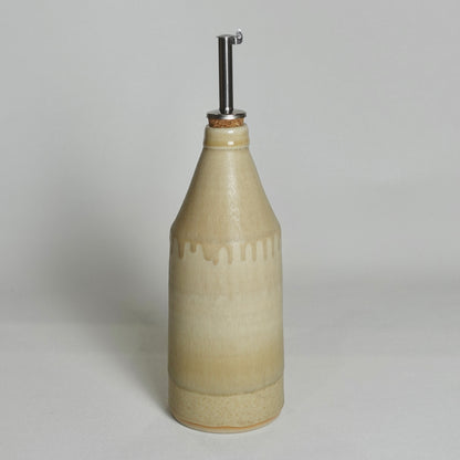 Bouteille d'huile beige