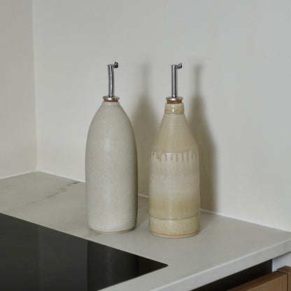 Bouteille d'huile beige