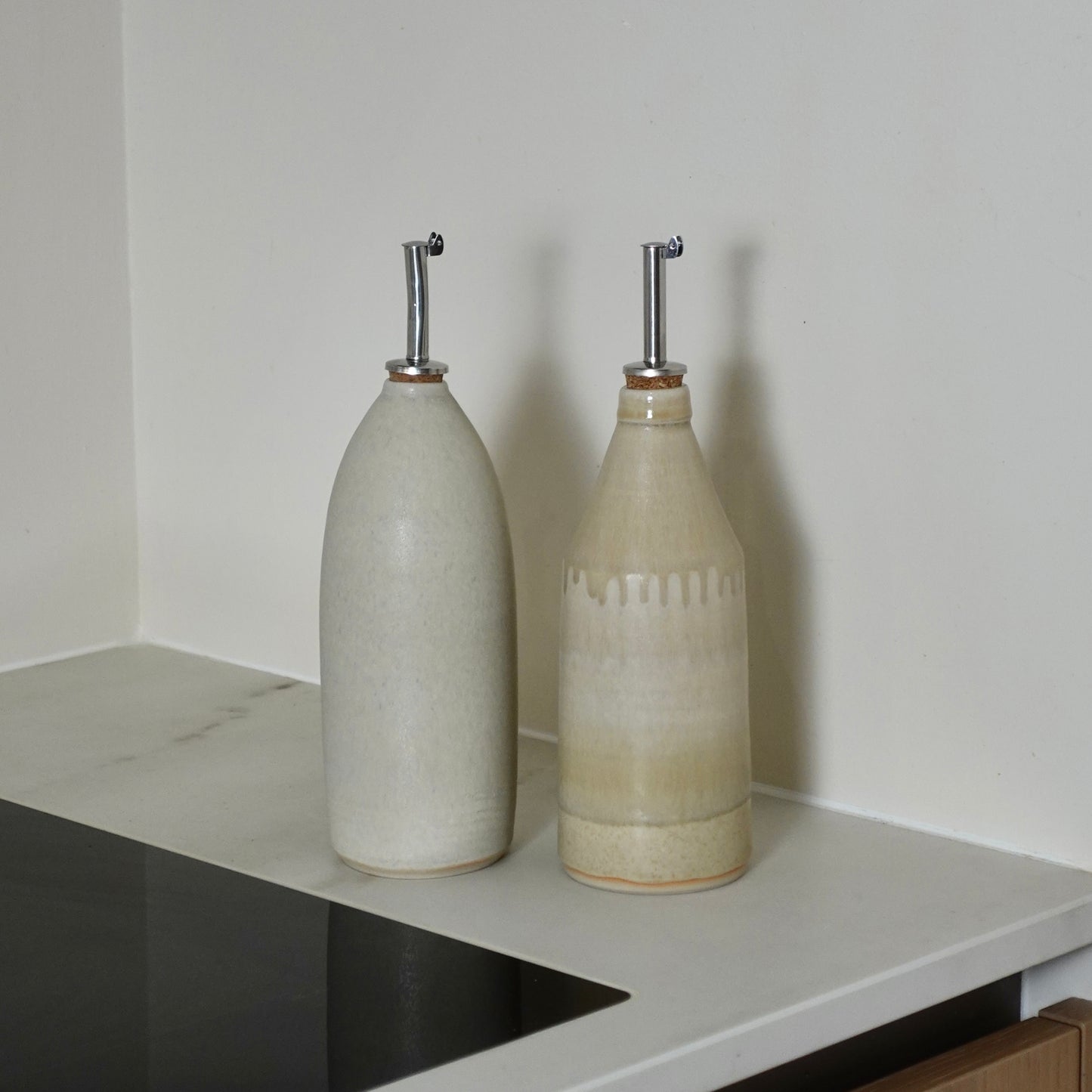 Bouteille d'huile beige