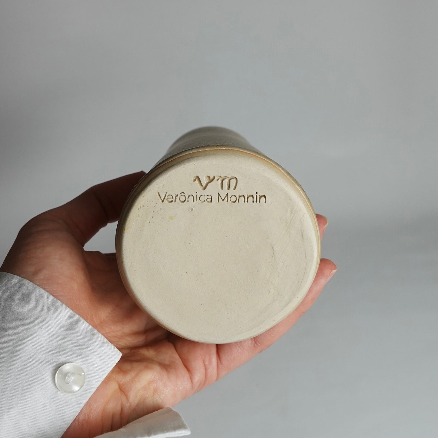 Bouteille d'huile beige