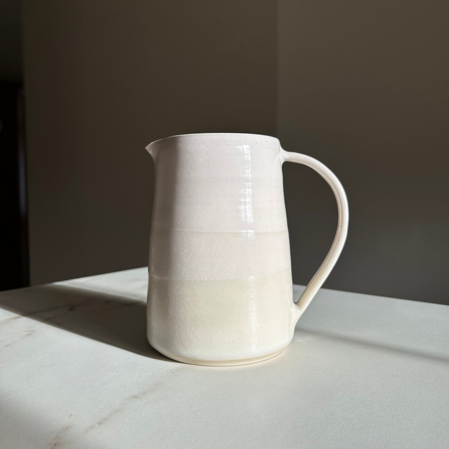 ELISA, pitcher vase