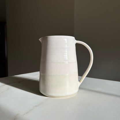 ELISA, pitcher vase