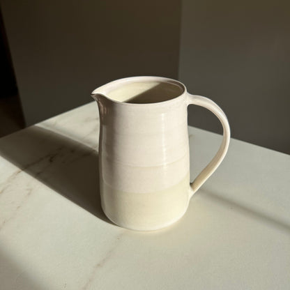 ELISA, pitcher vase