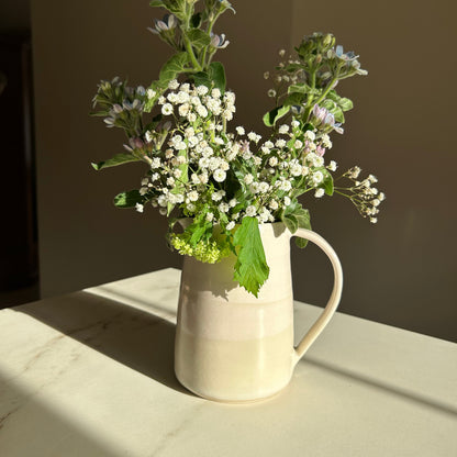 ELISA, pitcher vase