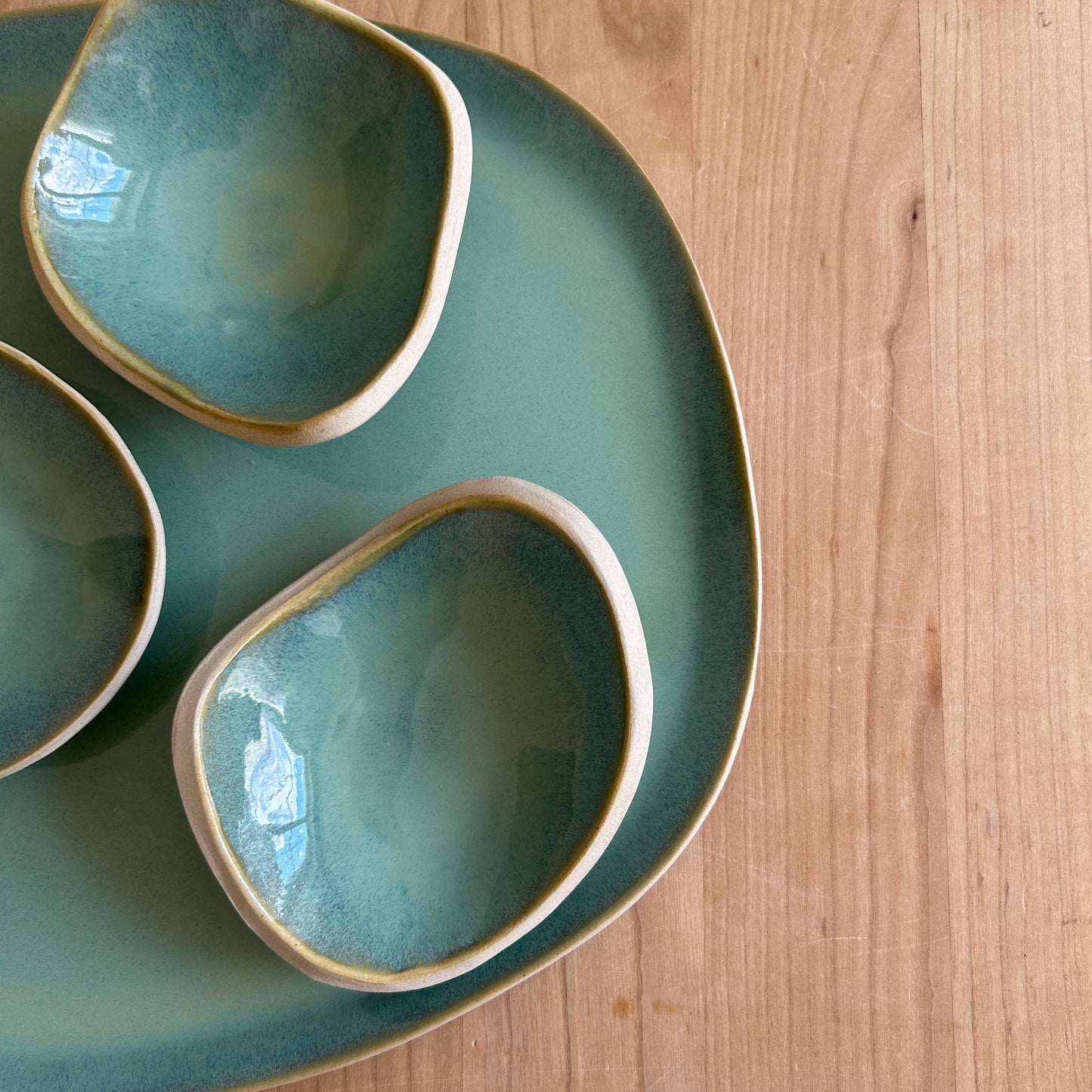 Asymmetrical appetizer dish