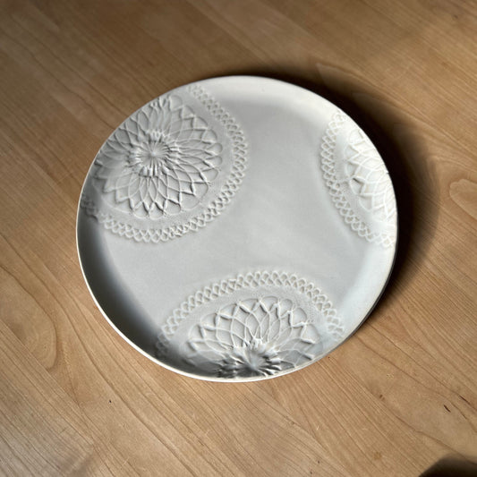 DENTELLE, plat de présentation 32cm