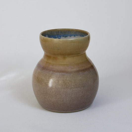 MILA, vase