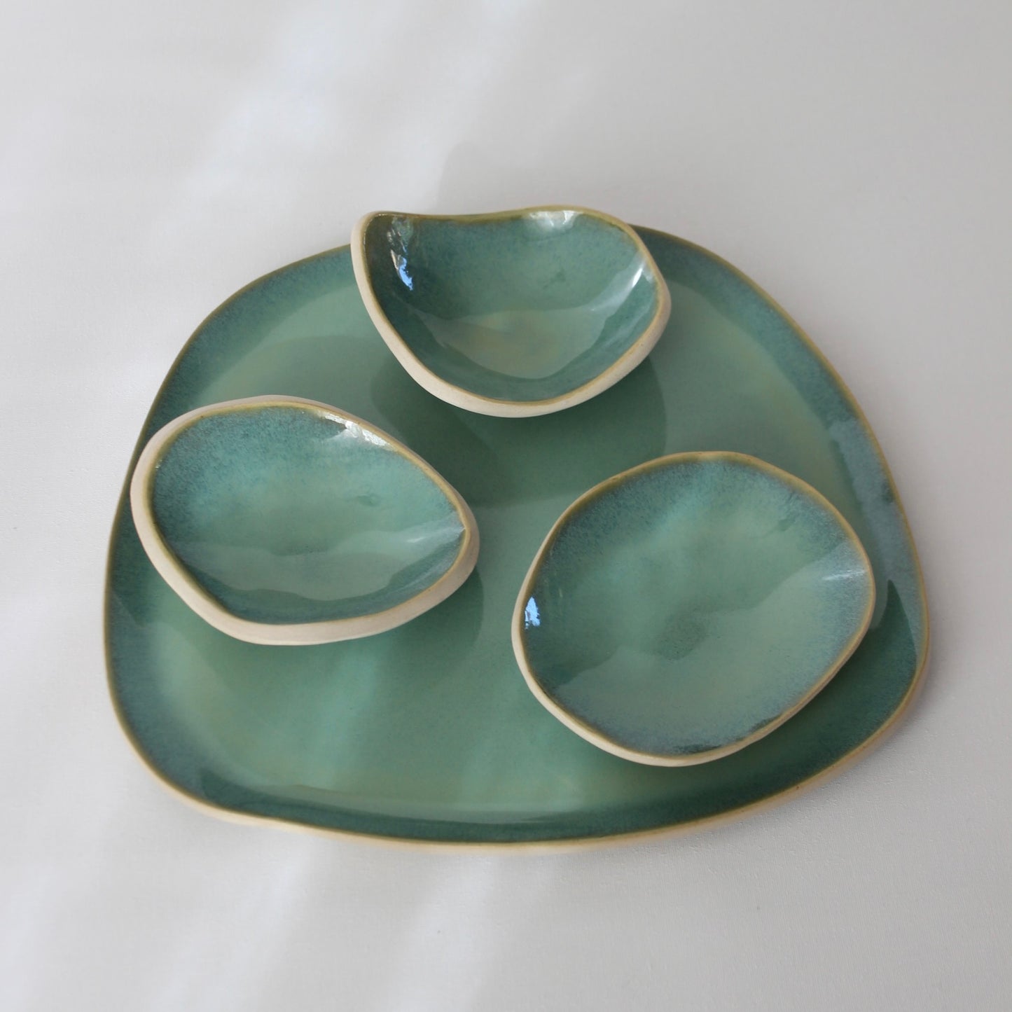 Asymmetrical appetizer dish