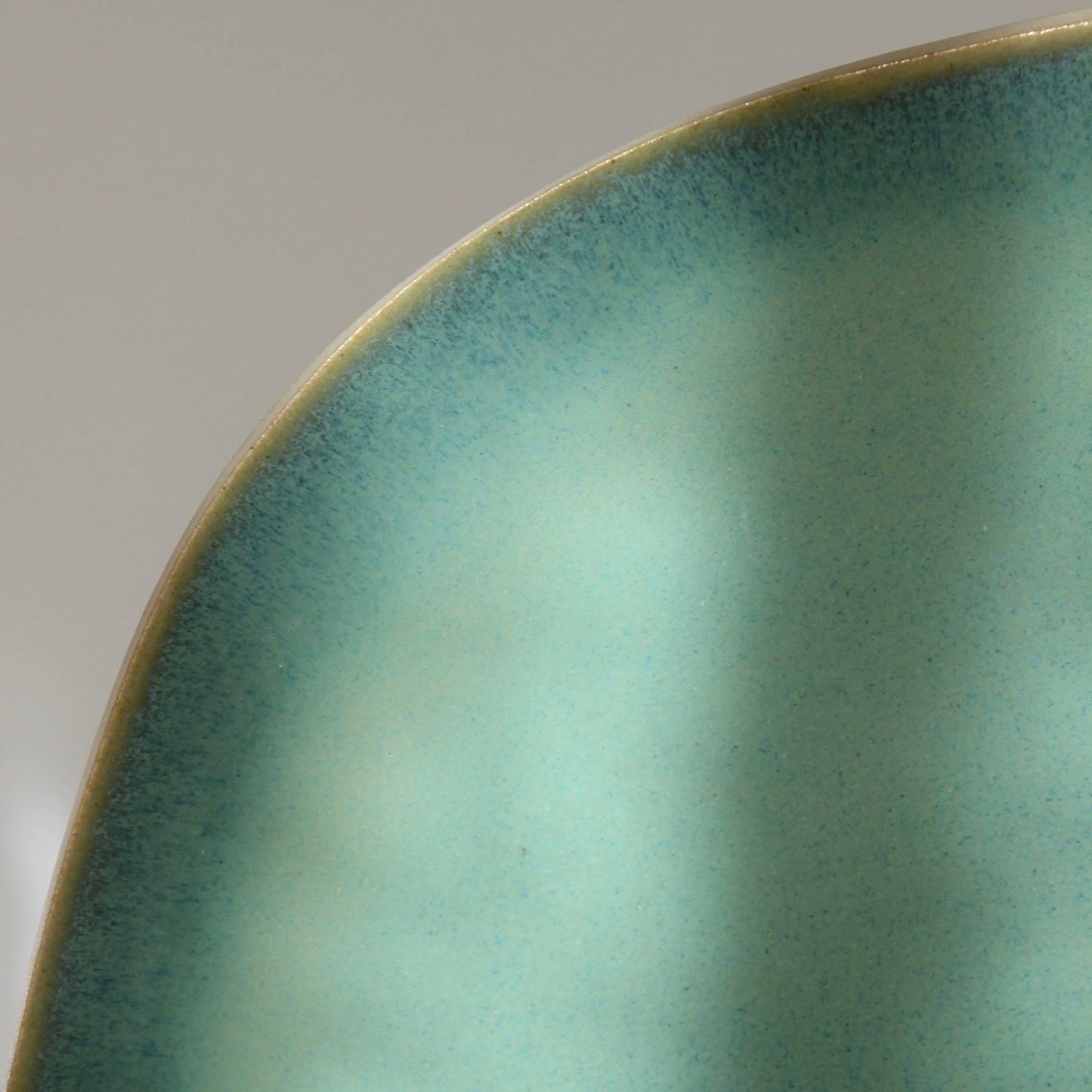Asymmetrical appetizer dish